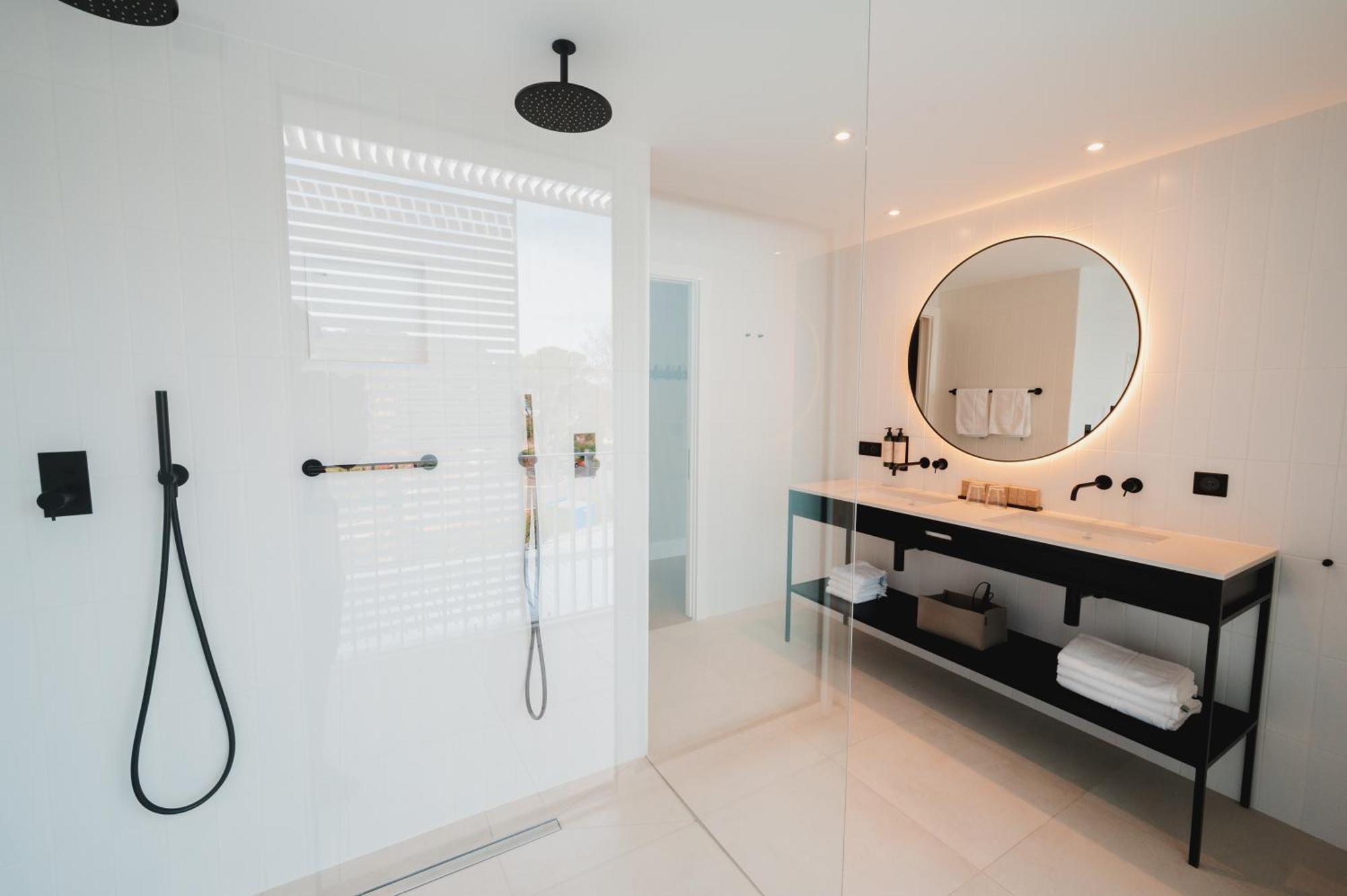 Van Der Valk Hotel Bloom แซงเตกูลฟ์ ภายนอก รูปภาพ