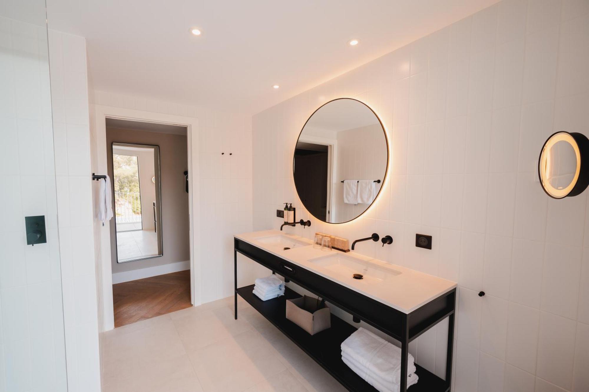 Van Der Valk Hotel Bloom แซงเตกูลฟ์ ภายนอก รูปภาพ